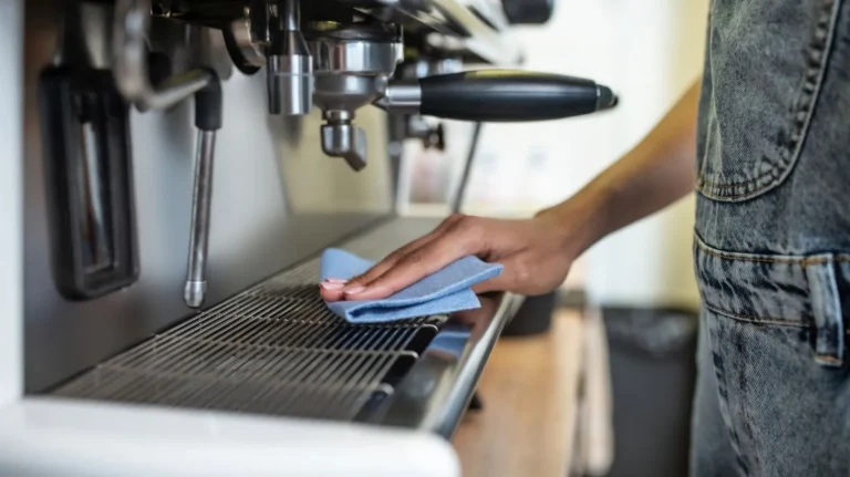How to Clean a Coffee Machine: Step-by-Step Guide